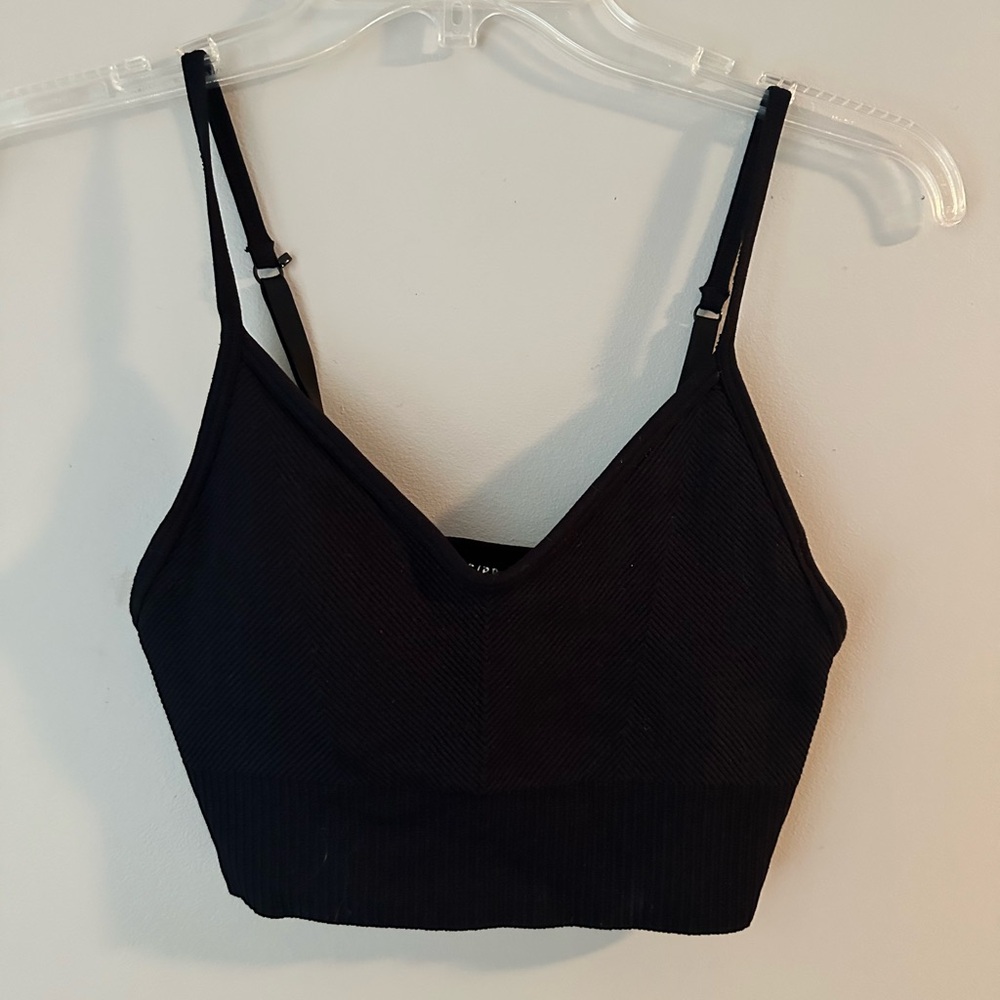 Gym shark top